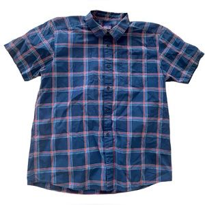 Patagonia Blue and Red Plaid Casual Button Down Shirt
